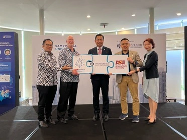 sampoerna asu thunderbird sampoerna asu thunderbird