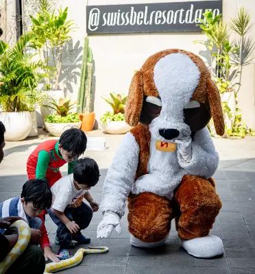Stay, Play, and Getaway at Swiss-Belresort Dago Heritage