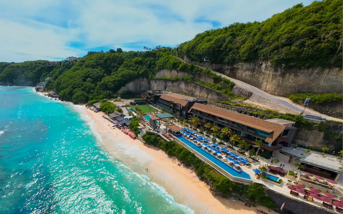 Welcome to the White Rock Beach Club at Melasti Beach, Ungasan