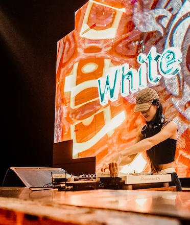 DJ Performance