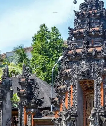 Pura Pusering Jagat Entrance by Bali
