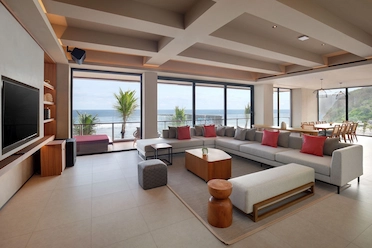 Save the VIP! Experience Luxury Suite for Less at White Rock Beach Club Save the VIP! Experience Luxury Suite for Less at White Rock Beach Club