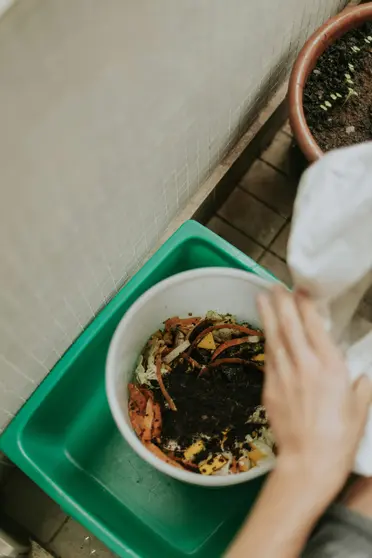 hotel_tentrem_yogyakartas_organic_waste_to_fertilizer_program