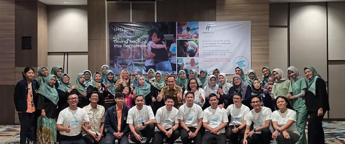 Holiday Inn Bandung Pasteur Brings Healthy Smiles Through Posyandu