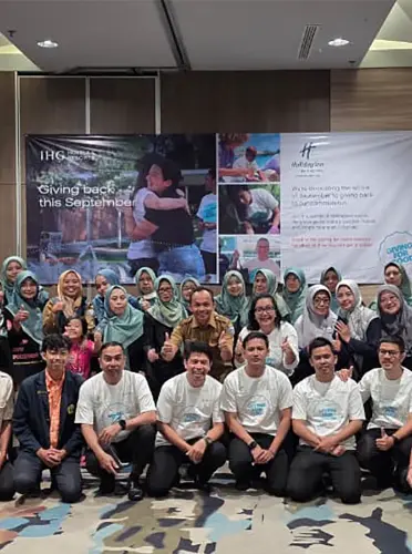 Holiday Inn Bandung Pasteur Brings Healthy Smiles Through Posyandu