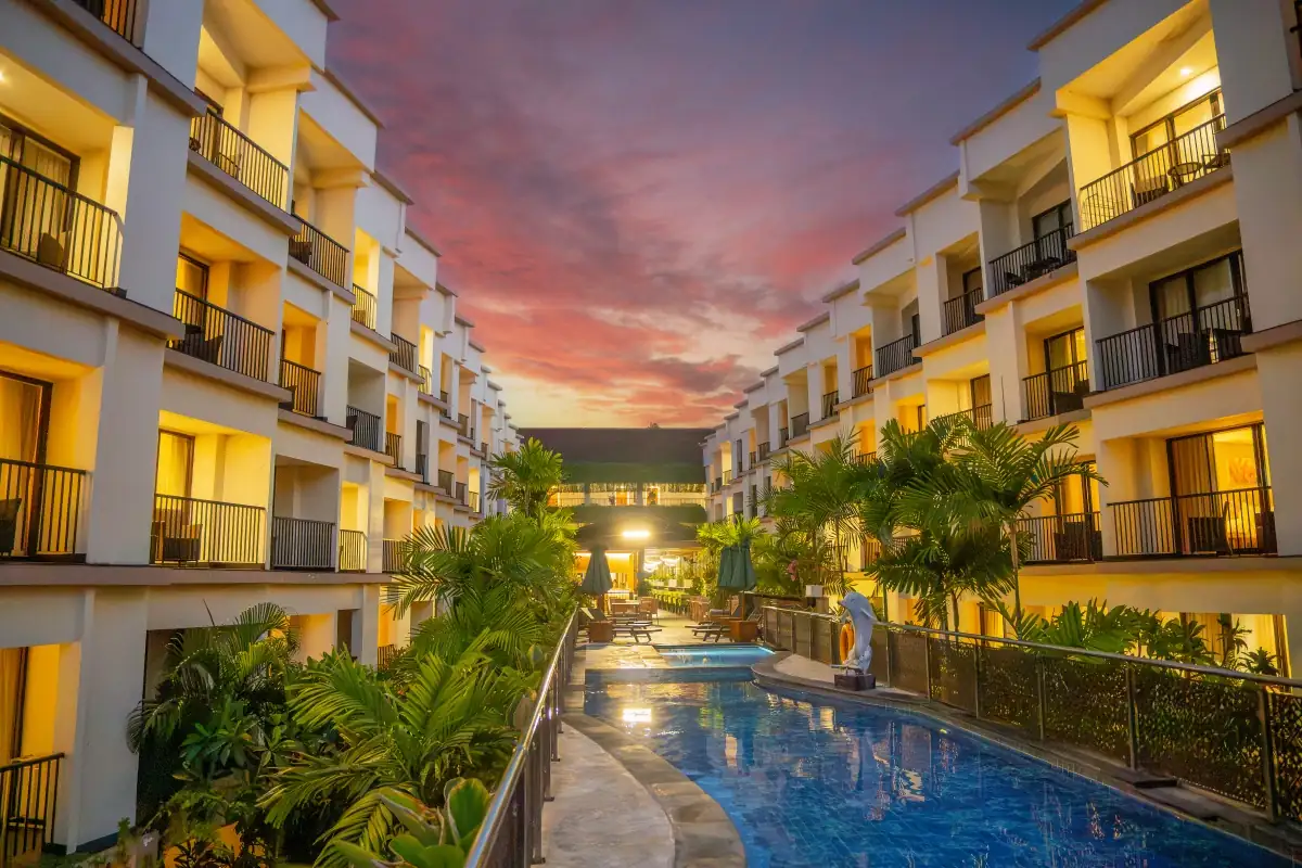 Pool_Cross_Vibe_Paasha_Atelier_Bali_Kuta Pool_Cross_Vibe_Paasha_Atelier_Bali_Kuta