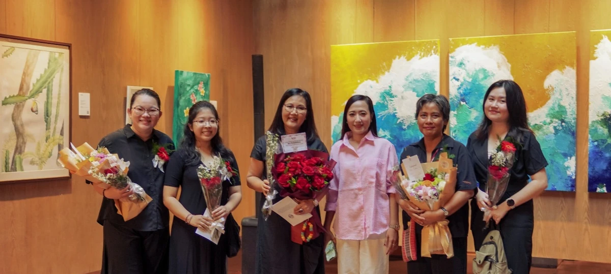 ARTOTEL_Sanur_Bali_Presents_Us