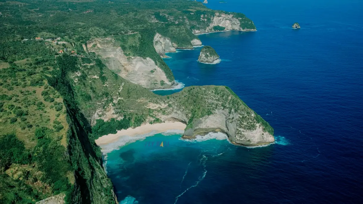 Nusa_Penida_Fly_Bali