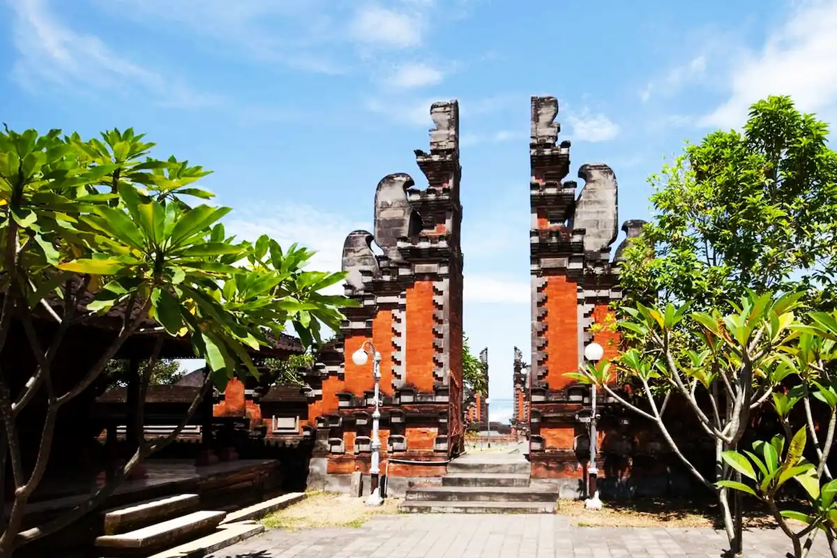 Pura Rambut Siwi: The Sacred Cliffside Temple Guarding Bali’s Western Shores