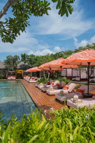 Serpenti_Pool_Club_Bvlgari_Resort_Bali