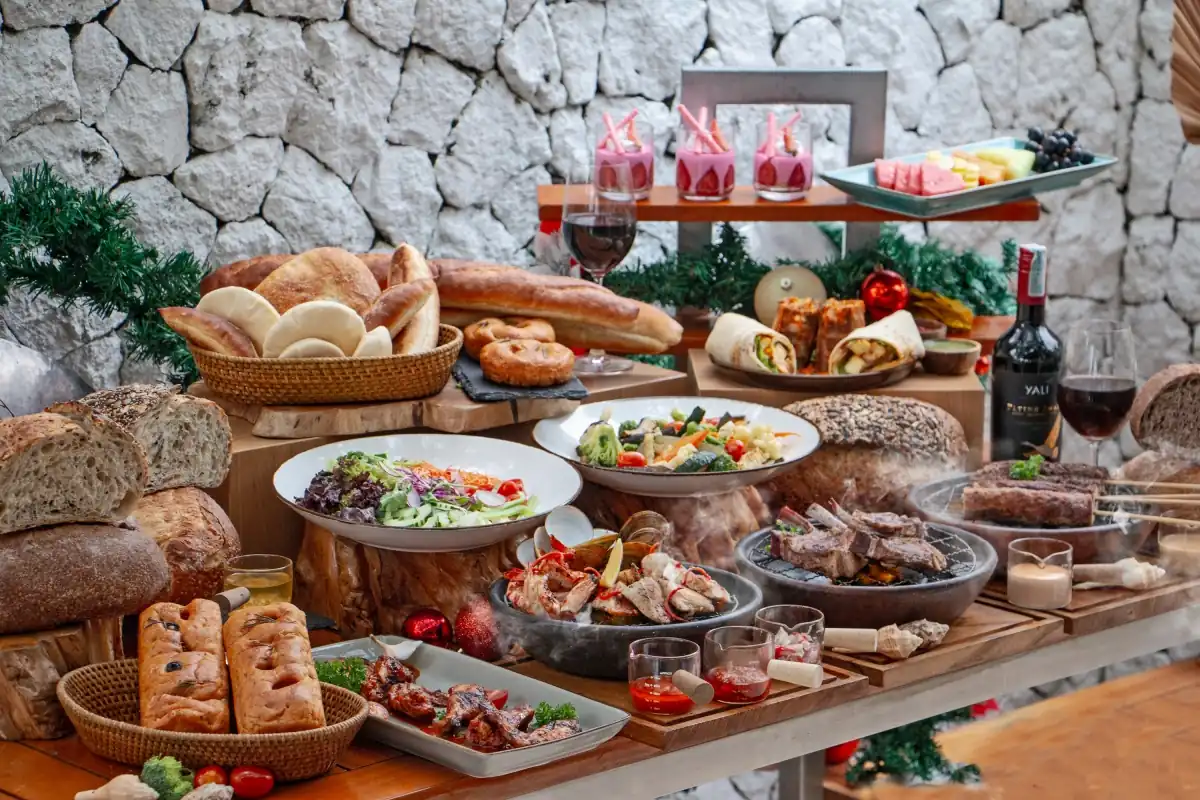 Treasure_Feast_menu_Holiday_Inn_Resort_Baruna_Bali