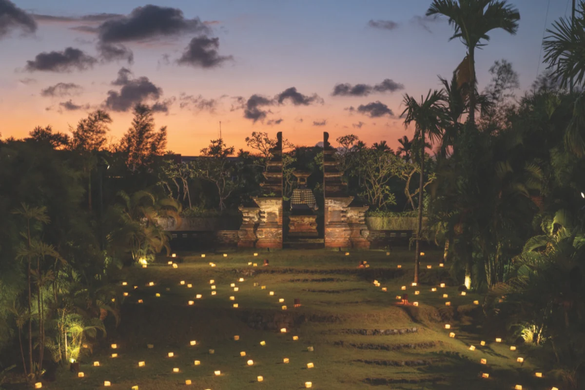 The_Long_Table_John_Hardy