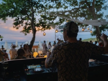 January-promo-Le-Bleu-by-K-Club