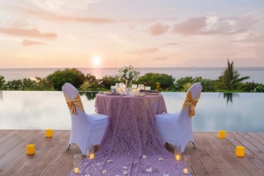 VALENTINES-PULLMAN-BALI-LEGIAN-BEACH