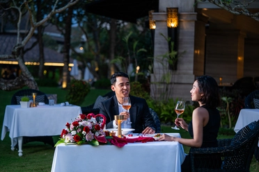 Couple enjoys Valentine's Day dinner at Bella Cucina in InterContinental Bali Resort