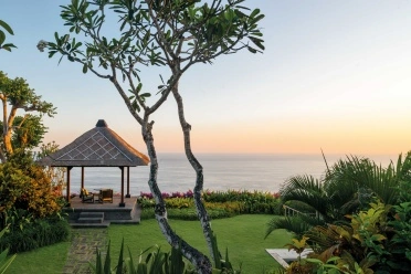 The-Bvlgari-Villa-Sunset-Nyepi