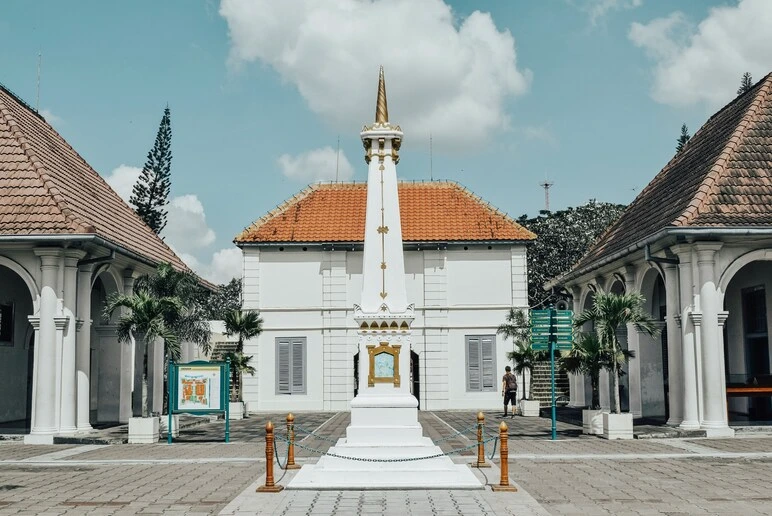 Yogyakarta Bule mengajar