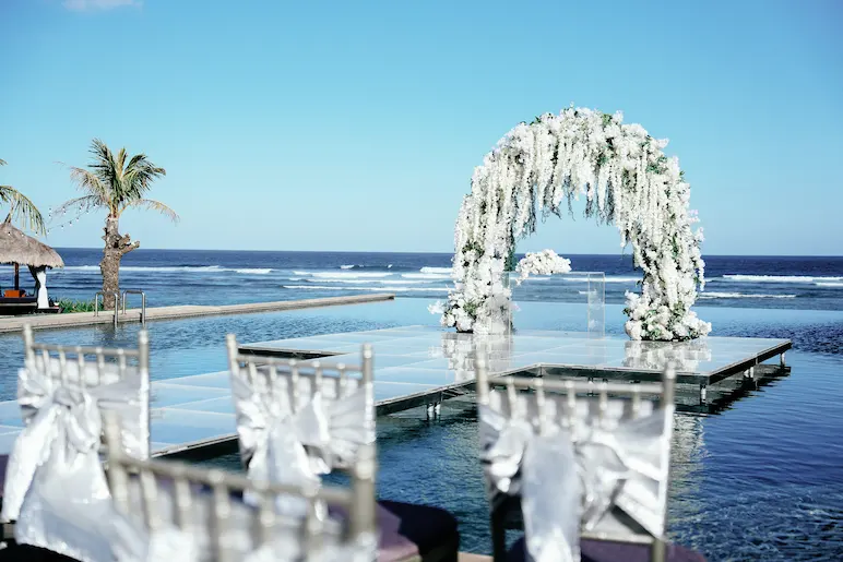 Roosterfish Beach Club