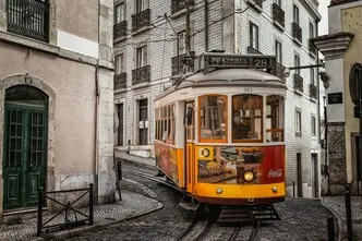 tram kota tua 