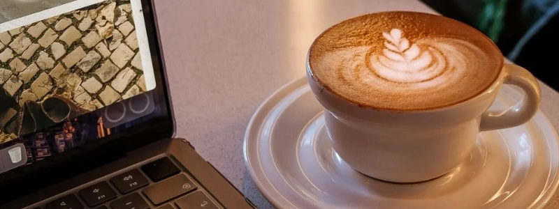 Coffee_on_a_table