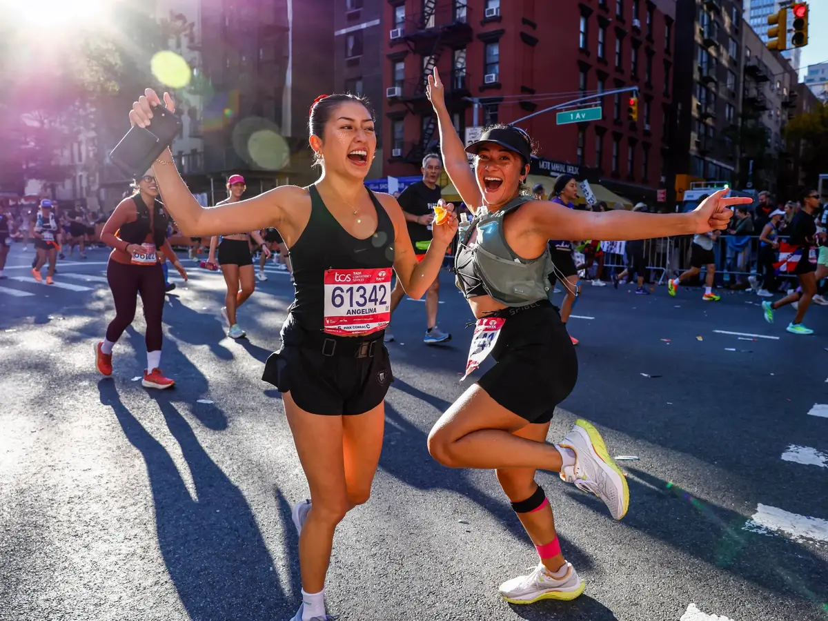 People_at_running_event