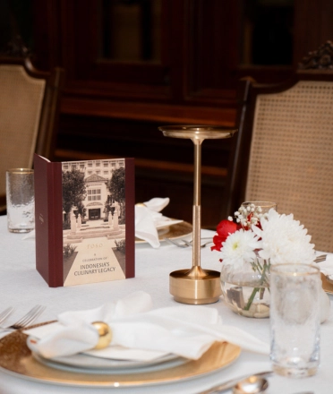 fine_dining_table_at_ROSO_Restaurant_Yogyakarta