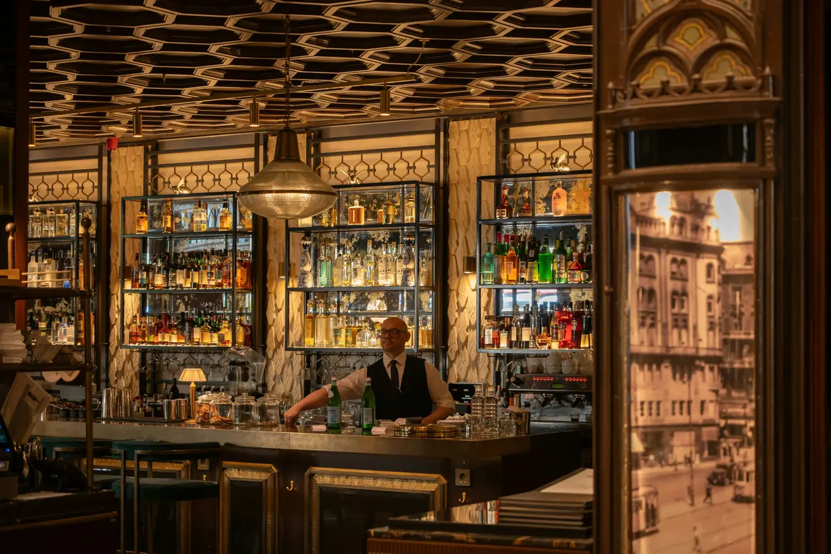 Luxury_bar