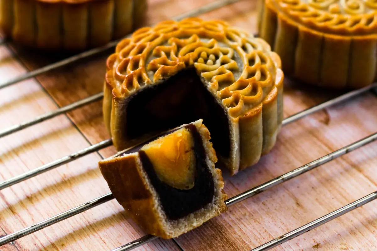big mooncake on the display