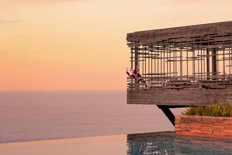 Bar on the side of the cliff