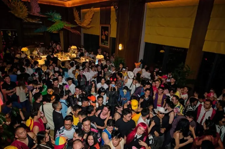 Halloween at Oddbird Bar 