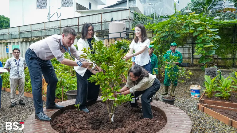 bsj tree planting and time capsule