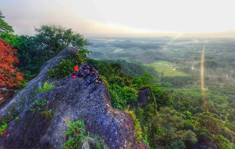 nature retreats near jakarta festive