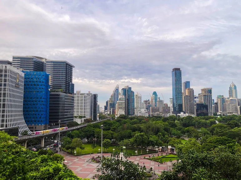 things to do como metropolitan bangkok