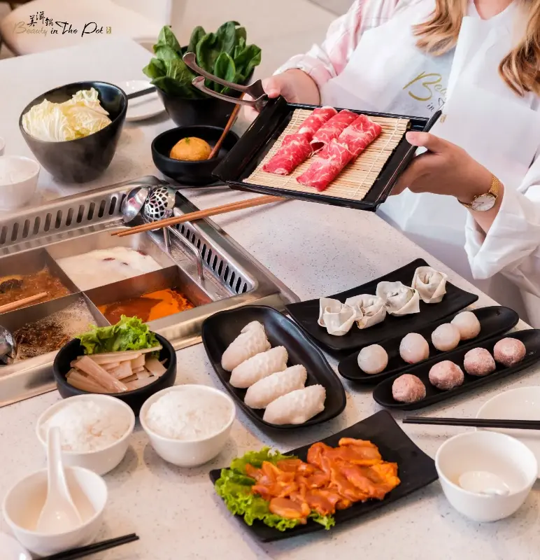 Beauty in The Pot 美滋锅 at Paris Van Java