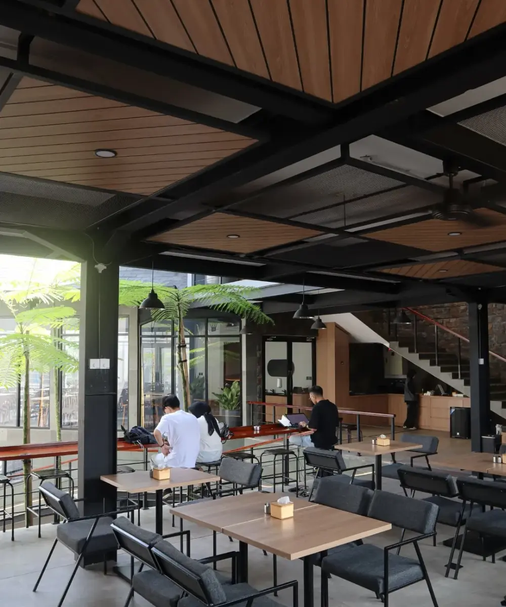 Sukaluyu Coffee Indoor area