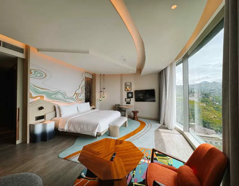 Corner Suite Room - Hotel Indigo Bandung Dago Pakar