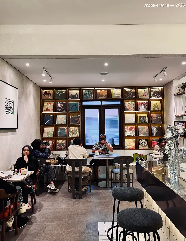 On The House - Coffee & Listening Experience