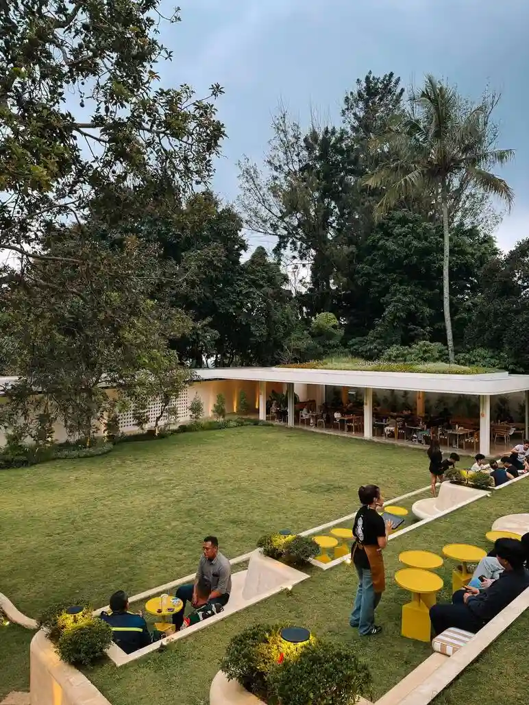 Kisah Manis Huis