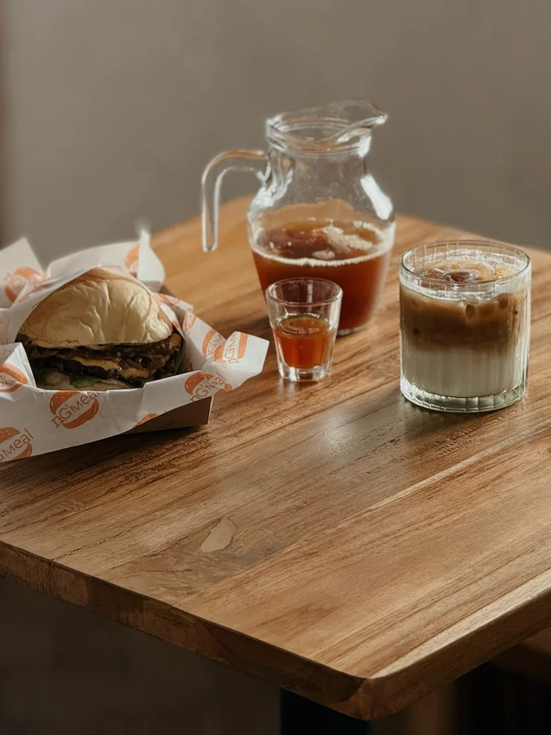 Djoecy Burger & Coffee House
