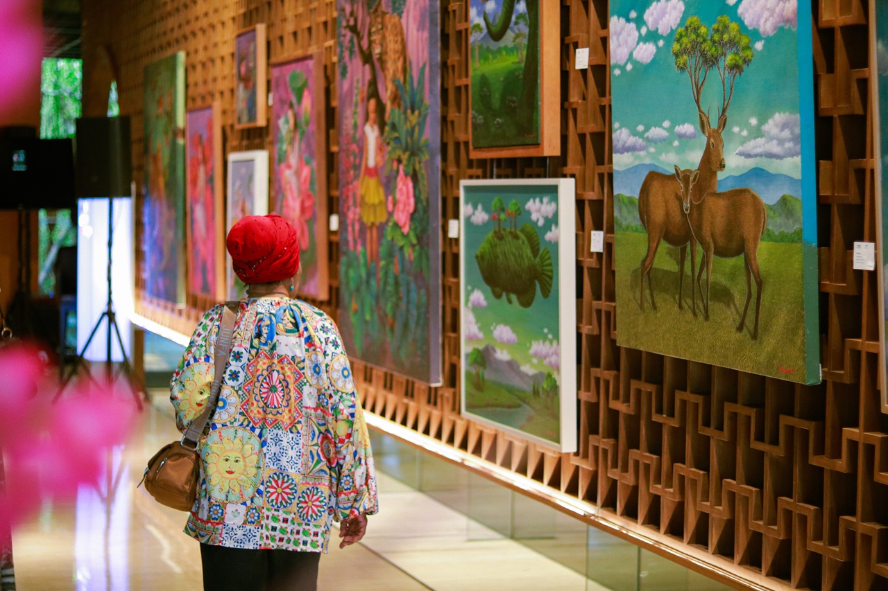 Imagining Peace by ARTOTEL Suites Bianti Yogyakarta. Imagining Peace by ARTOTEL Suites Bianti Yogyakarta.