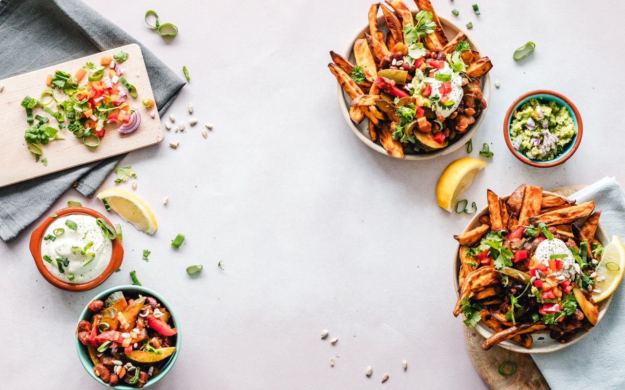 Newsletter: The Best Healthy Restaurants & The Best Places to Get Cromboloni
