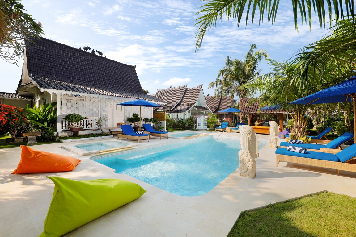 Celebrate the Magic of the FestivSeason_with_Nakulas_Unveiling_the_Best_Villa_for_December_Getaway