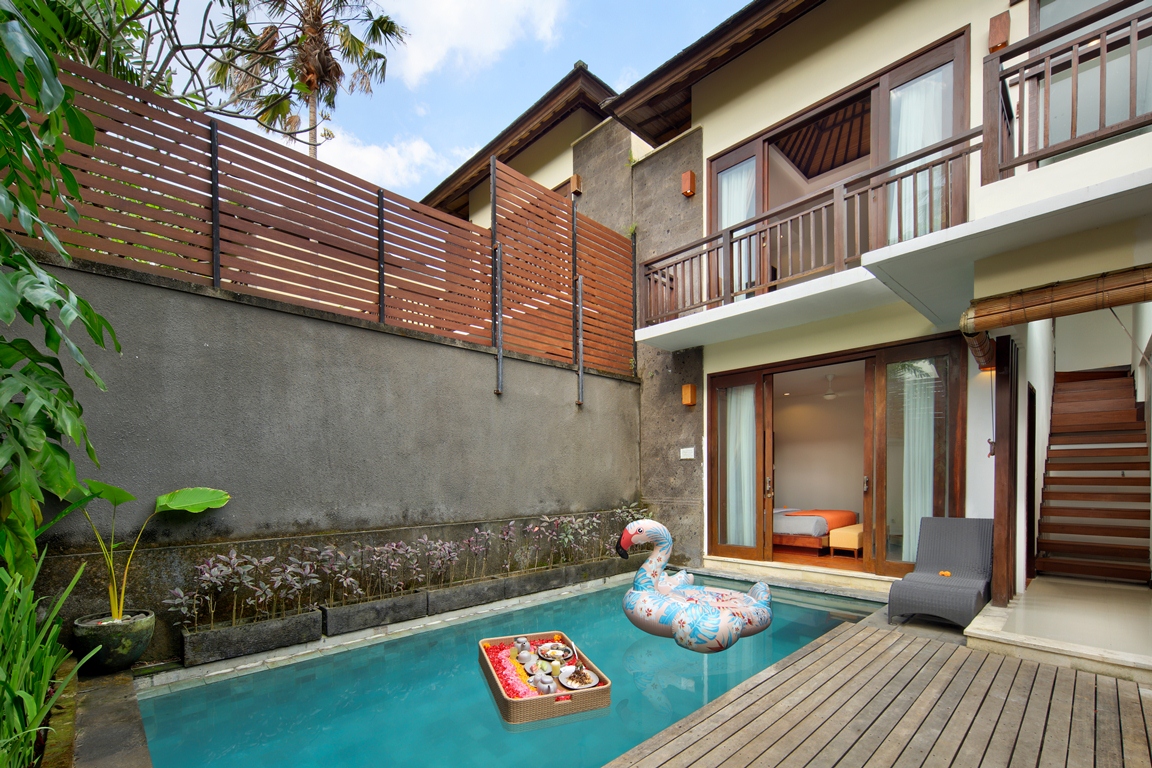 Summer_Vacation_in_Canggu_and_Stay_at_Canggu_Circle