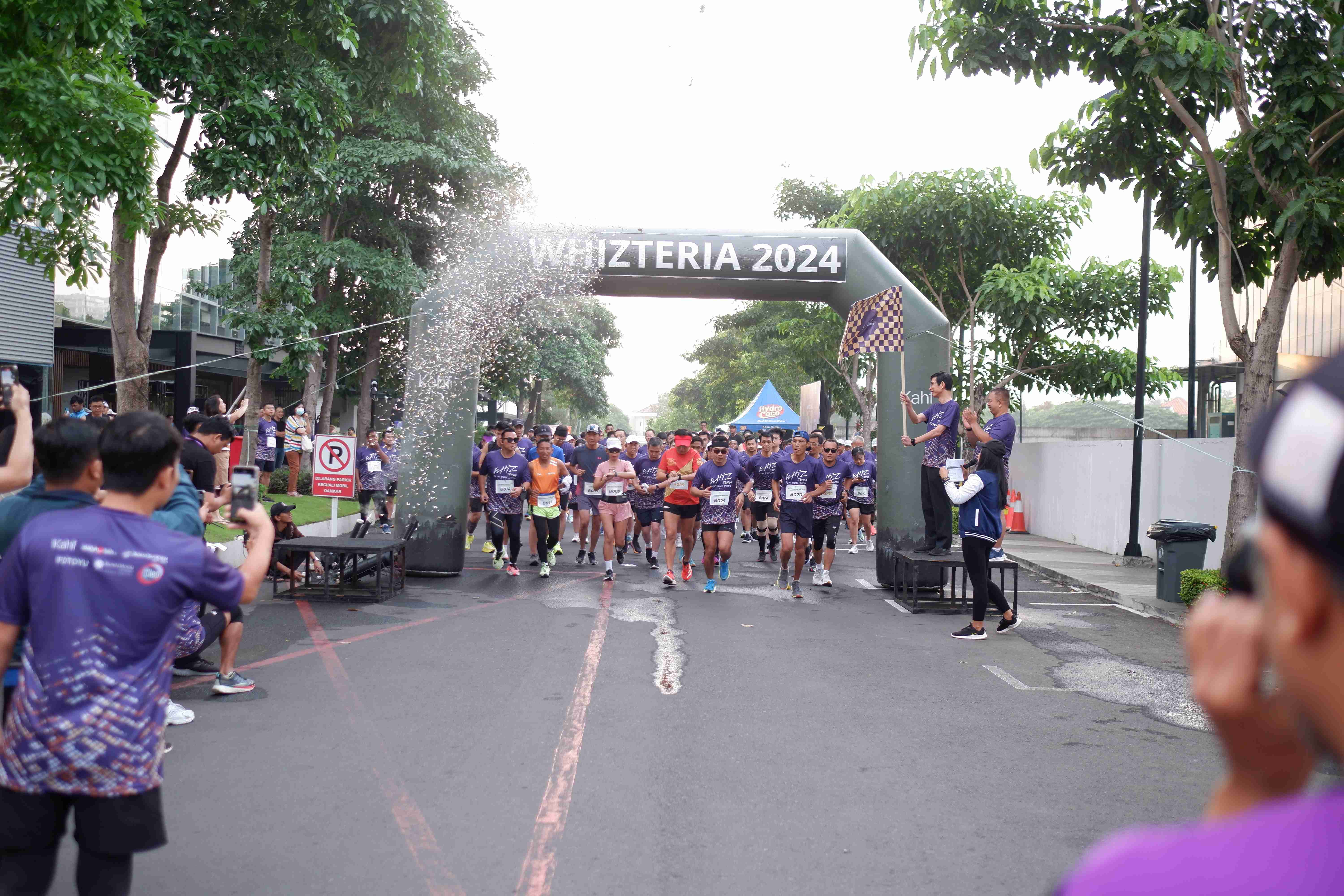 Whiz Luxe Hotel Spazio Surabaya Celebrates 1st Anniversary with WHIZTERIA – Fun Run 5K & 10K