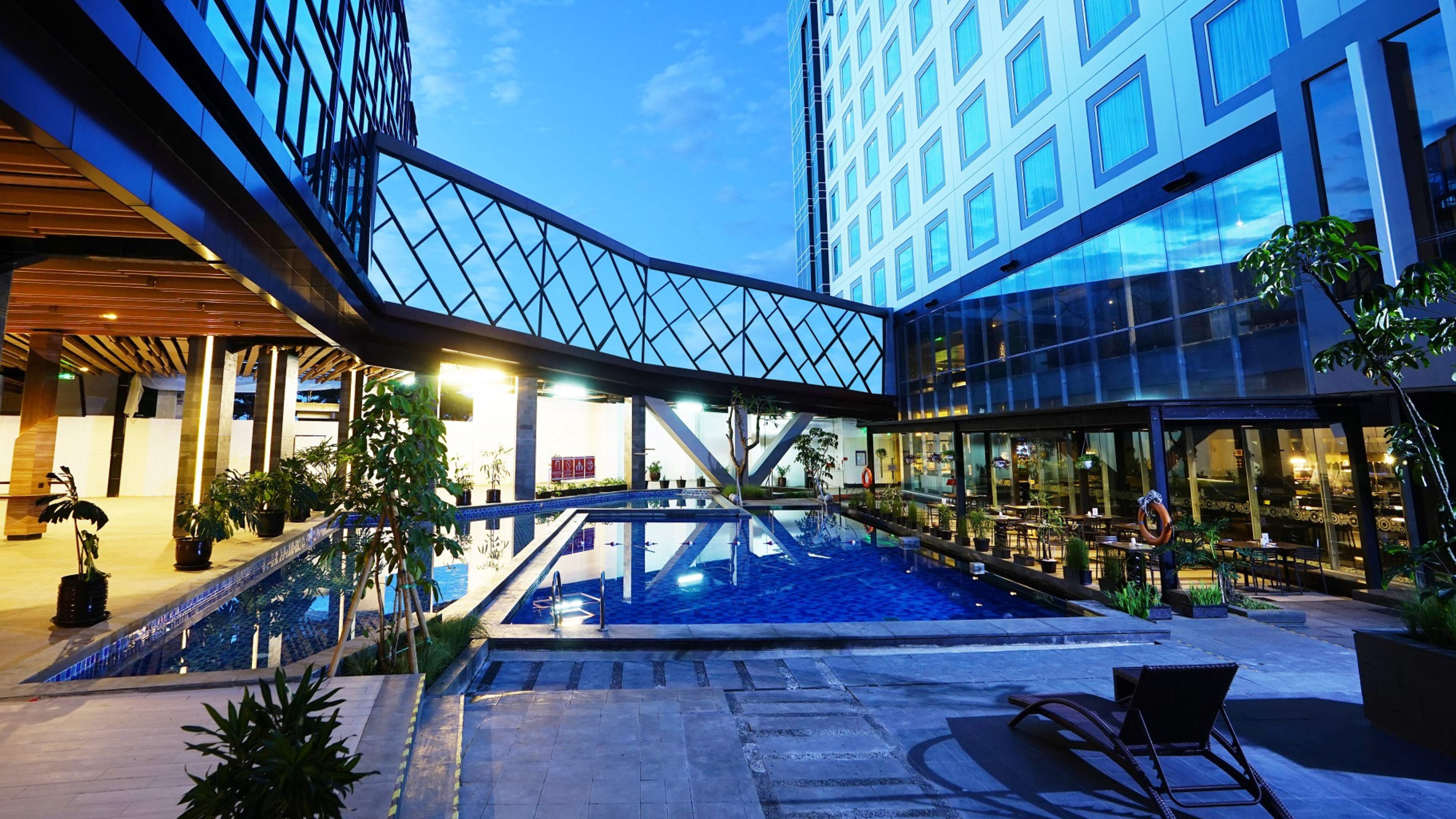 Holiday Inn Bandung Pasteur Holiday Inn Bandung Pasteur