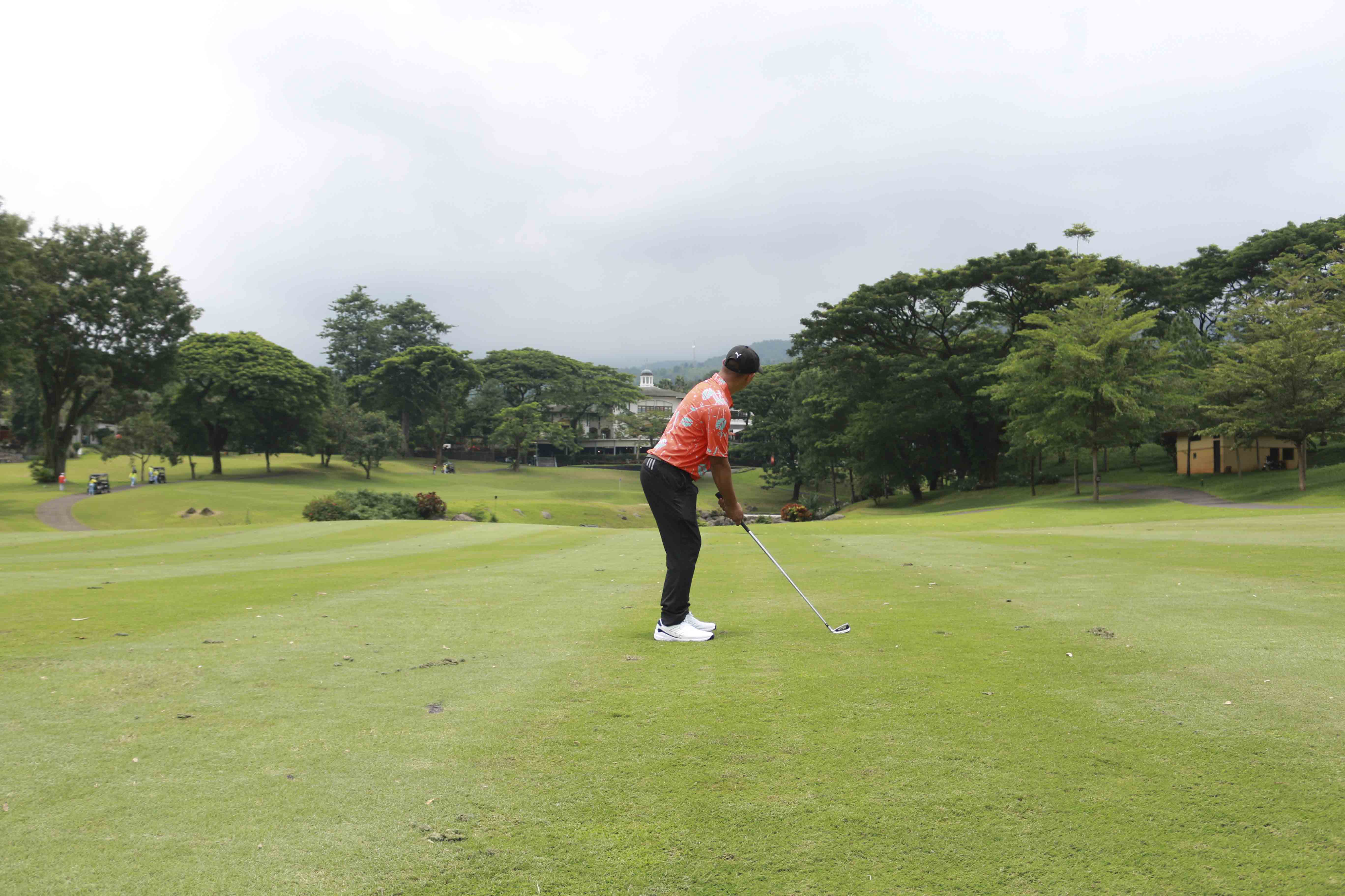 Best Choice Hotel for Golf Lovers: Vasa Surabaya Offers Quality Accommodation and Luxury Shuttle Facilities to Taman Dayu Golf & Resort
