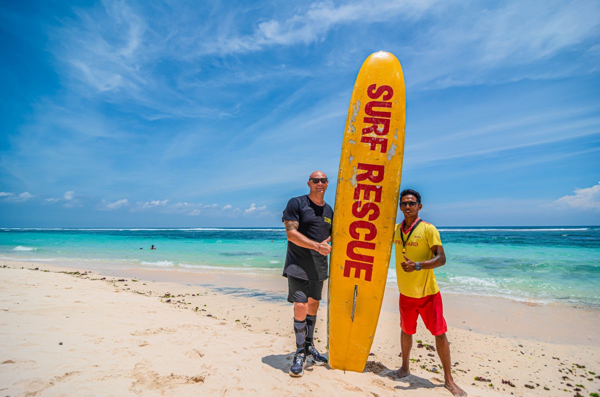 Karma_Beach_Lifeguard_Trains_with_Australian_Surf_Lifesavers_Bringing_World-Class_Skills_to_Bali