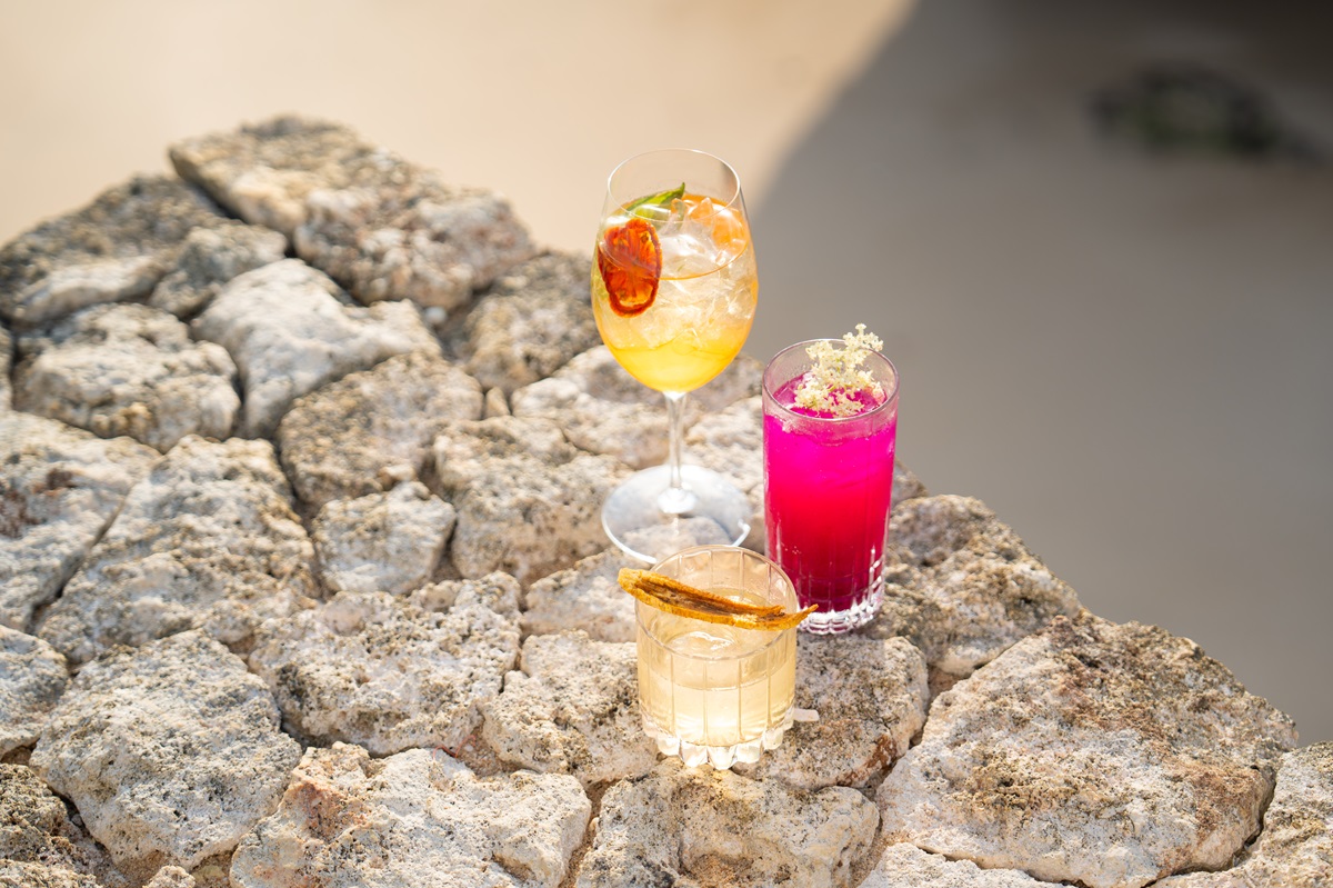 The Iconic Rock Bar Introduces Sustainable Cocktail Menu Inspired by The Indian Ocean The Iconic Rock Bar Introduces Sustainable Cocktail Menu Inspired by The Indian Ocean