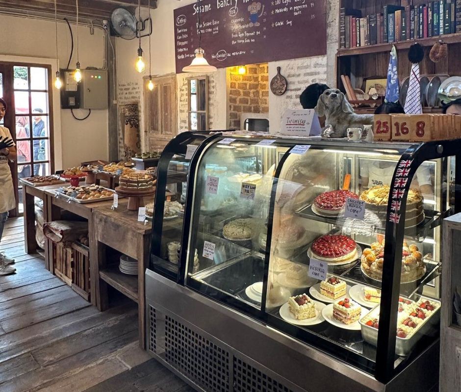 Sesame_Bakery_Room