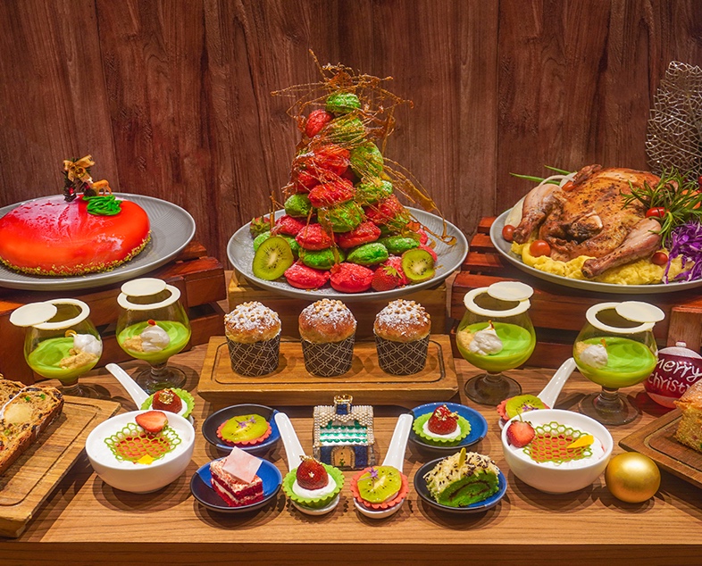 Festive Season at Courtyard by Marriott Bandung Dago Festive Season at Courtyard by Marriott Bandung Dago